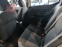 نيسان فيرسا